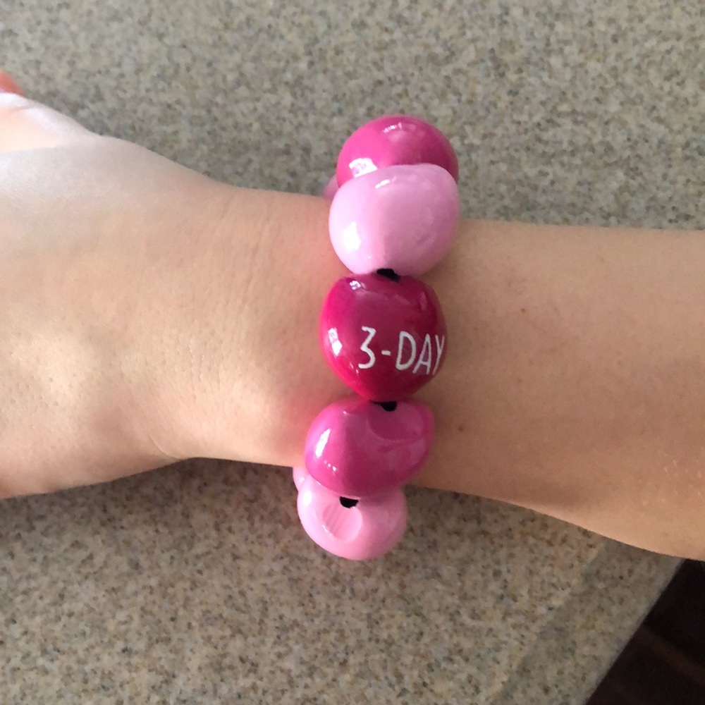 Breast Cancer 3-Day Bauble Bracelet in Shades of Pink, Buttons & Coin